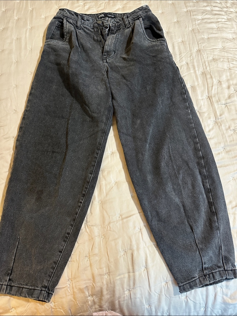 Zara Women's Charcoal Black Boyfriend Jeans